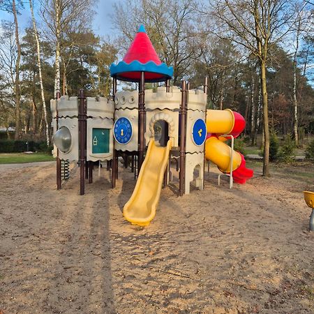 Het Veluwse Boshuisje Knus Chalet Met Omheinde Tuin Op De Veluwe Хундерло Экстерьер фото